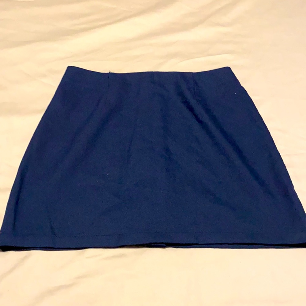Navy mini skirt - Picture 2 of 3